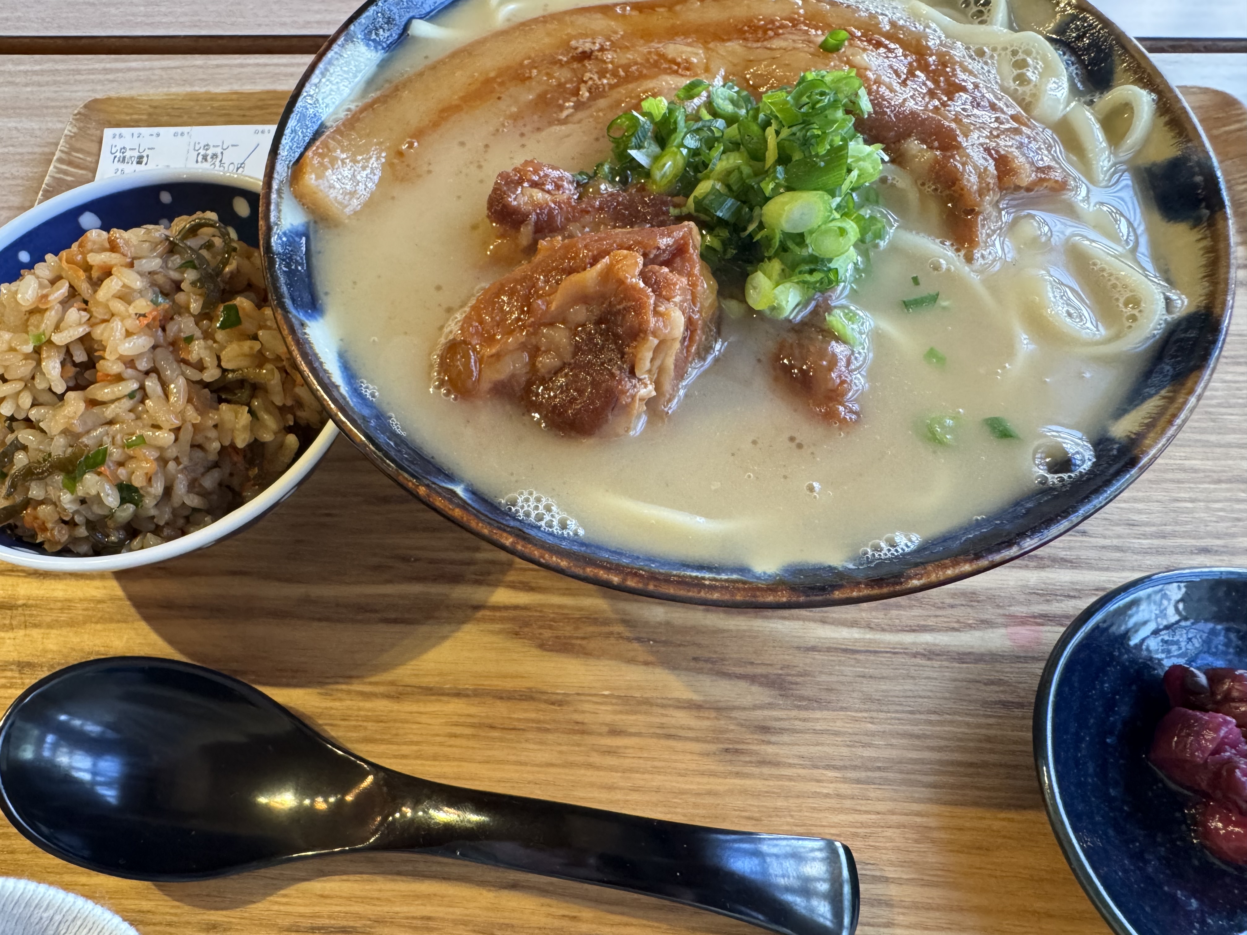 沖縄そばは日本を変えた